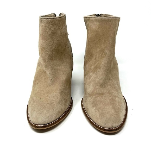 Steve Madden Women's Tan Replay Perforated Suede Heeled Ankle Booties Size 9.5 M - Picture 2 of 10